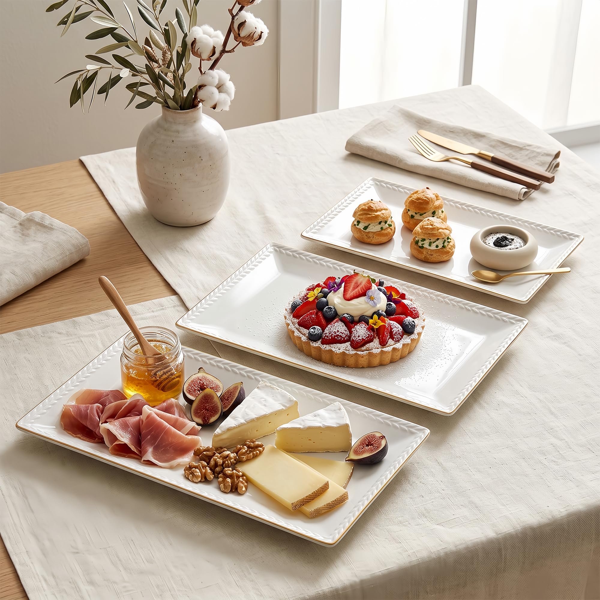Kassel platters serving tacos and cake showing versatile serving options benefit
