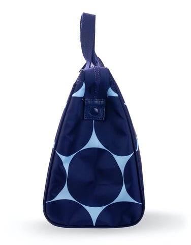 kate spade new york flat base detail showing stability that prevents spills and keeps containers upright