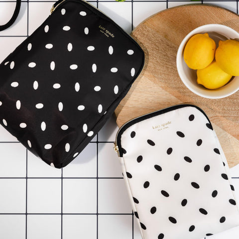 kate spade new york Almond Dot set packed with sandwich and snacks to show meal-ready use