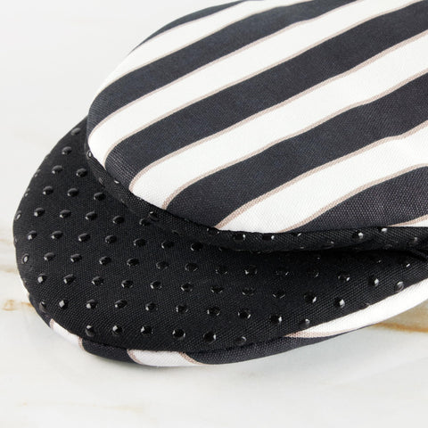kate spade new york hang loop on mitt for convenient storage and accessibility
