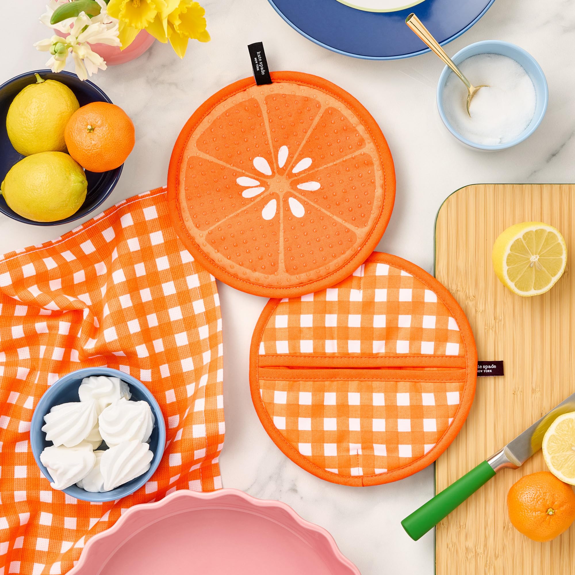 kate spade new york clear silicone grip close-up for secure handling