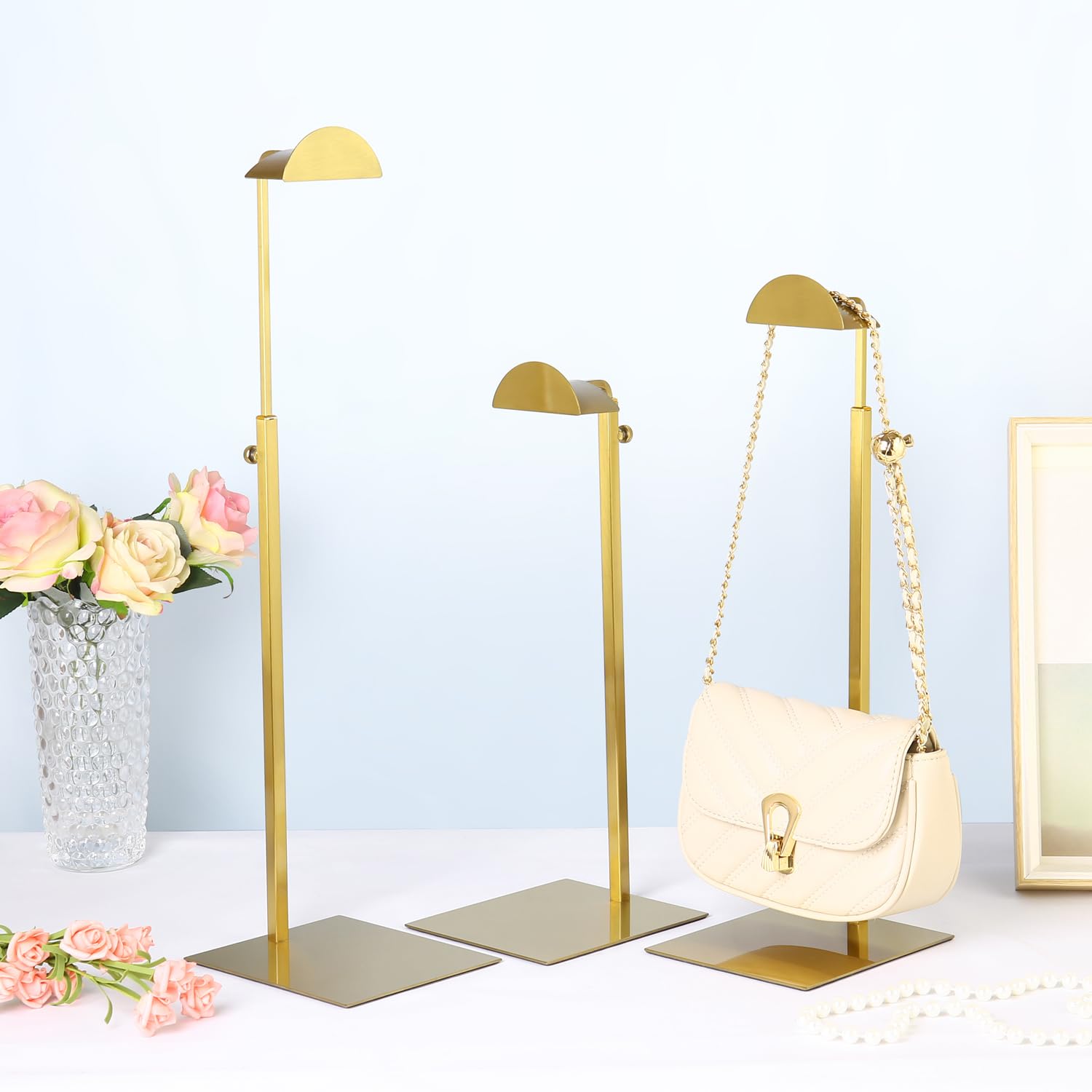 KDYZS+ showing a clutch handbag on the stand for neat product photography