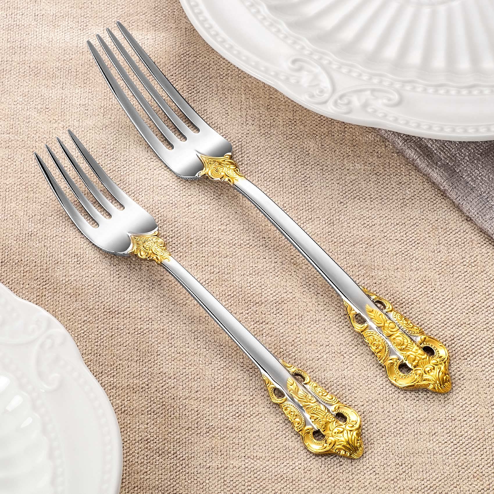 KEAWELL dinner fork close-up showing polished 18/10 stainless steel finish advantage