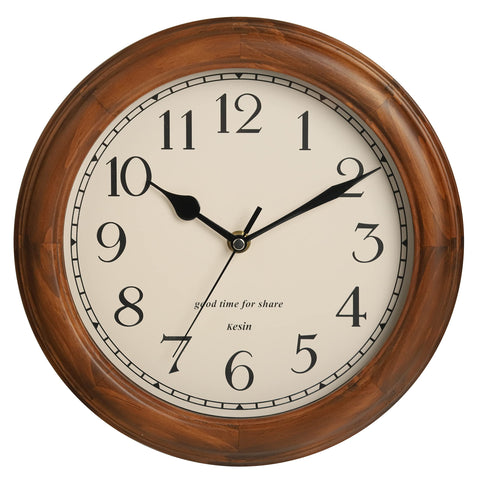 Kesin front view of retro wooden clock showing readable dial benefit