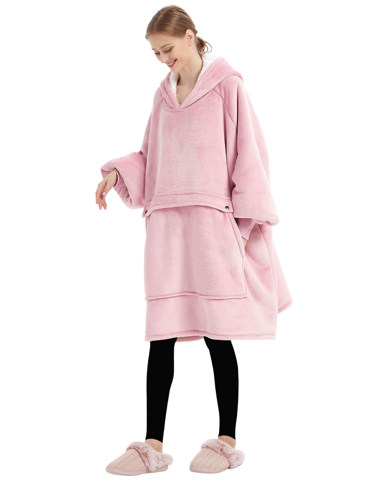 KFUBUO kangaroo pocket detail showing storage and hand-warming benefit