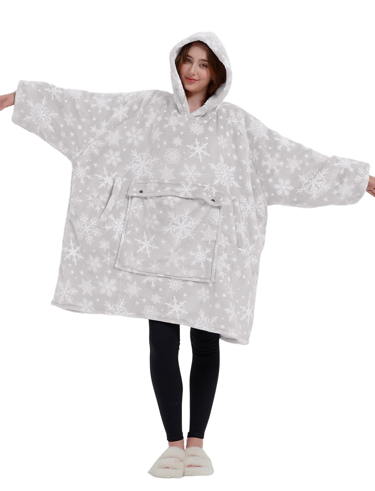 KFUBUO hood and ribbed cuffs shown to block drafts and improve comfort