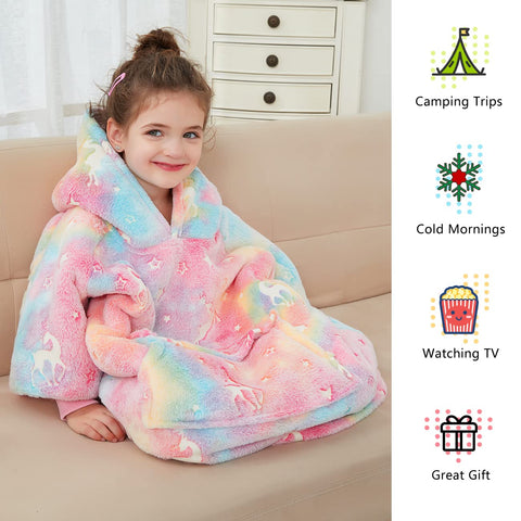 KFUBUO oversized hood detail highlighting warmth and support