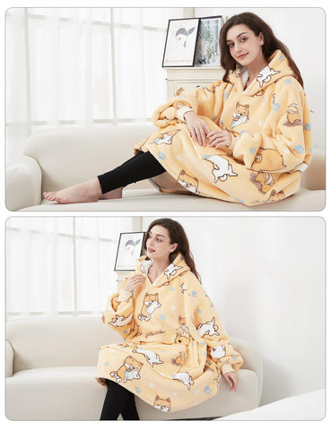 KFUBUO kangaroo pocket detail highlighting storage and hand-warming benefit
