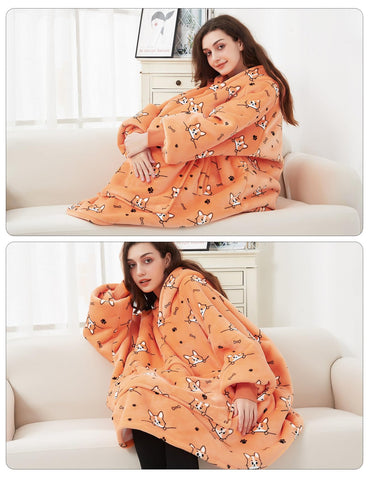 KFUBUO size comparison on model illustrating oversized fit and comfortable layering benefit