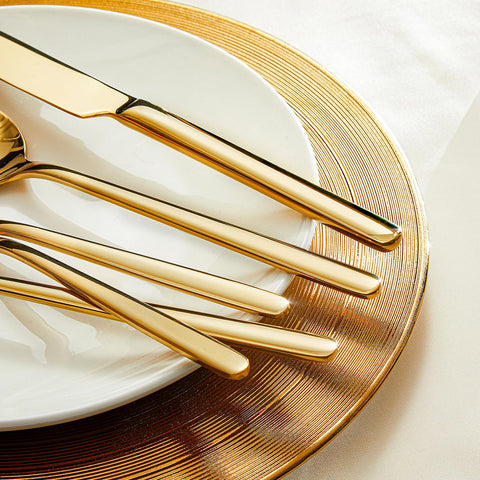 KINGSTONE gold dinner spoon bowl detail showing mirror finish for easy cleaning