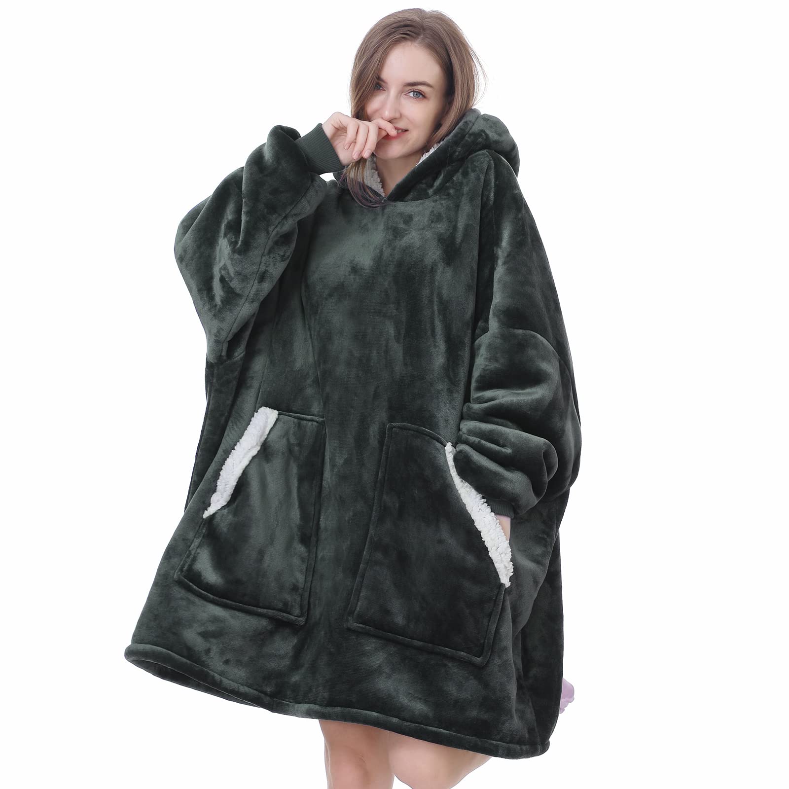 Kipswiza sherpa fleece close-up highlighting plush texture and warmth