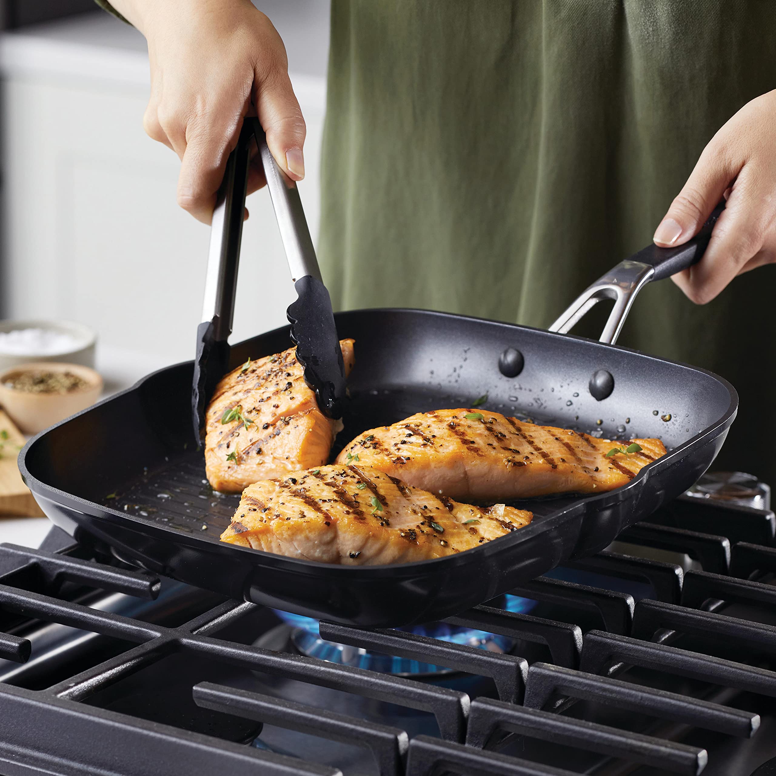 KitchenAid in oven demonstrating oven-safe to 400°F versatility for finishing dishes