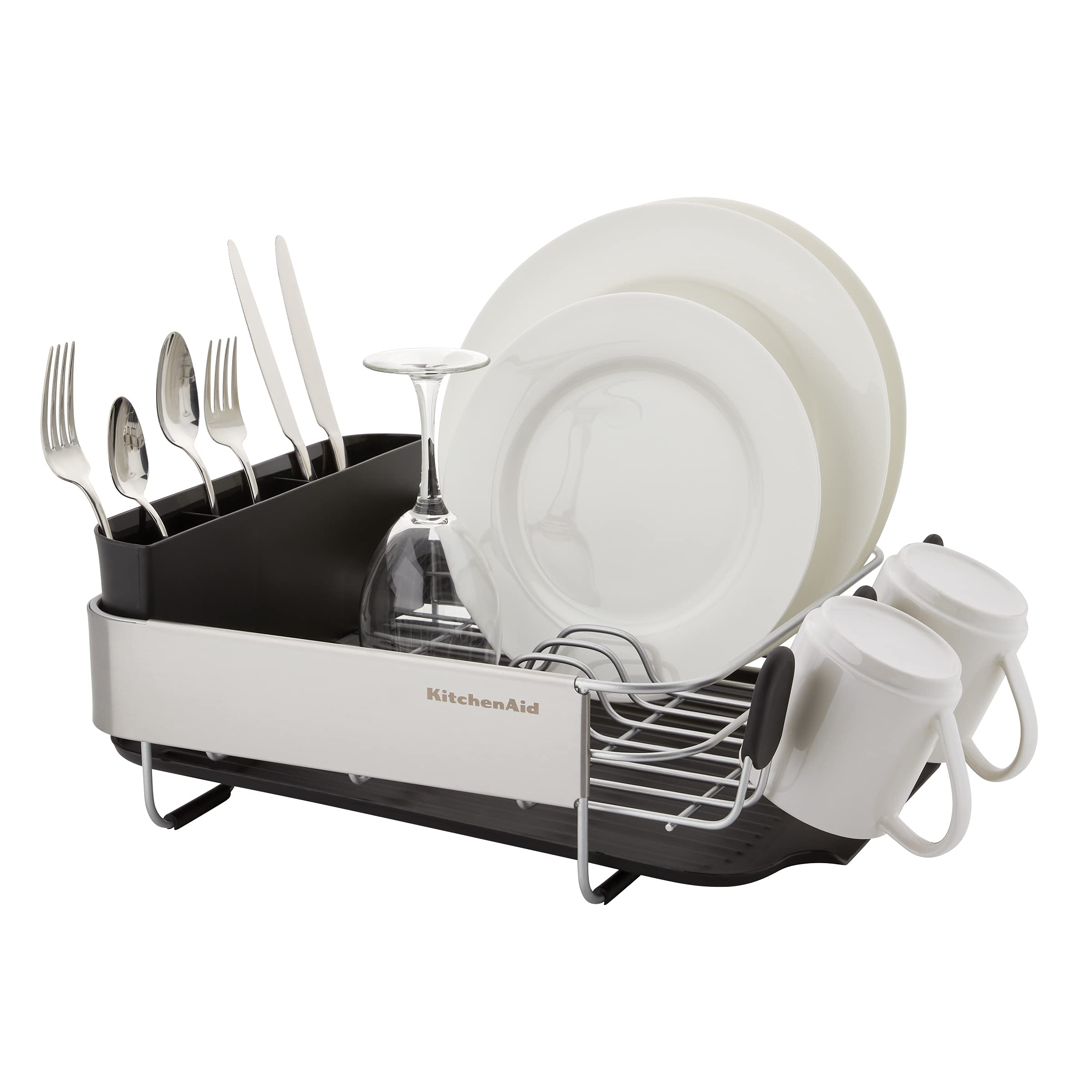KitchenAid top view with plates and cups demonstrating efficient airflow