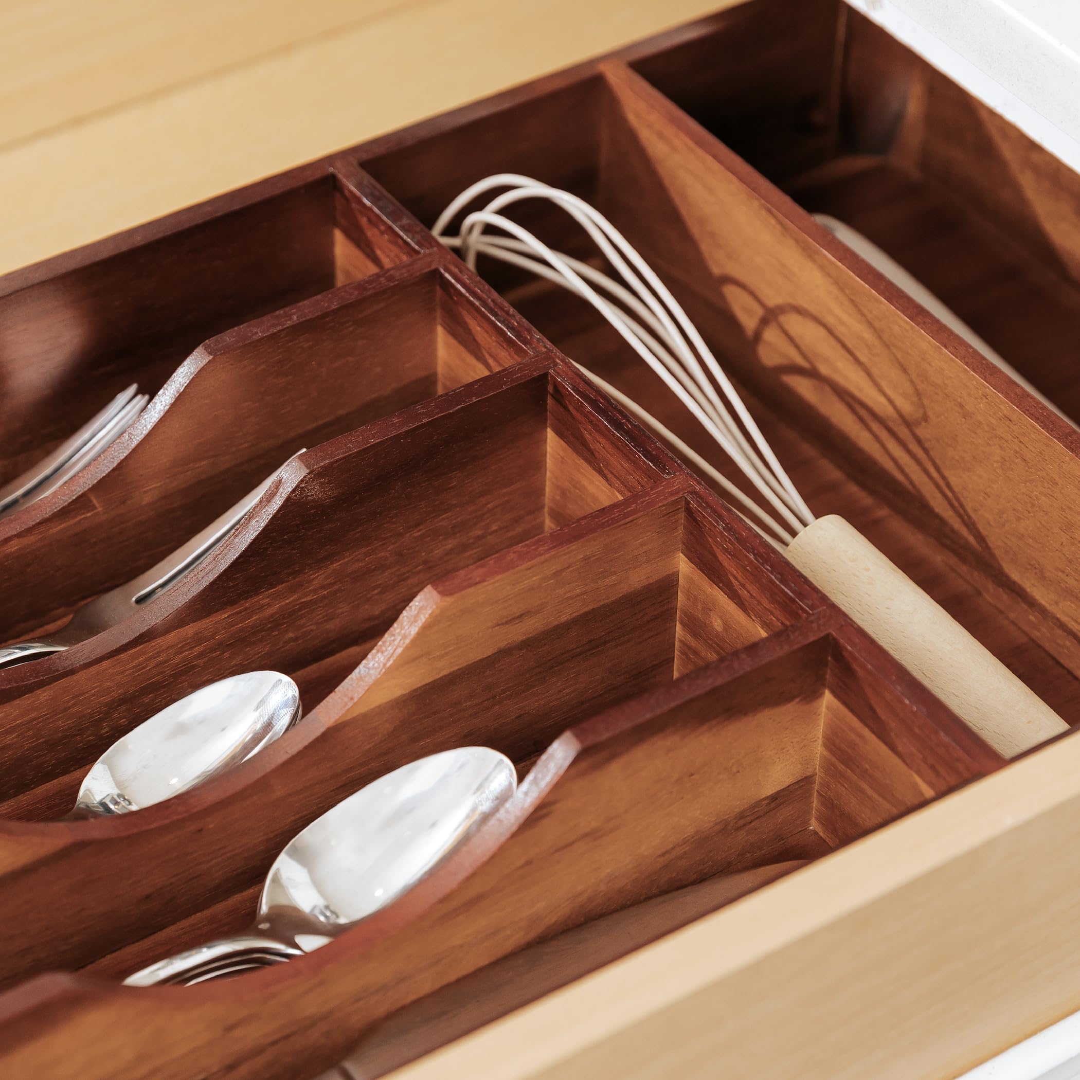 KitchenEdge organizer underside showing non-slip rubber pads for stable placement