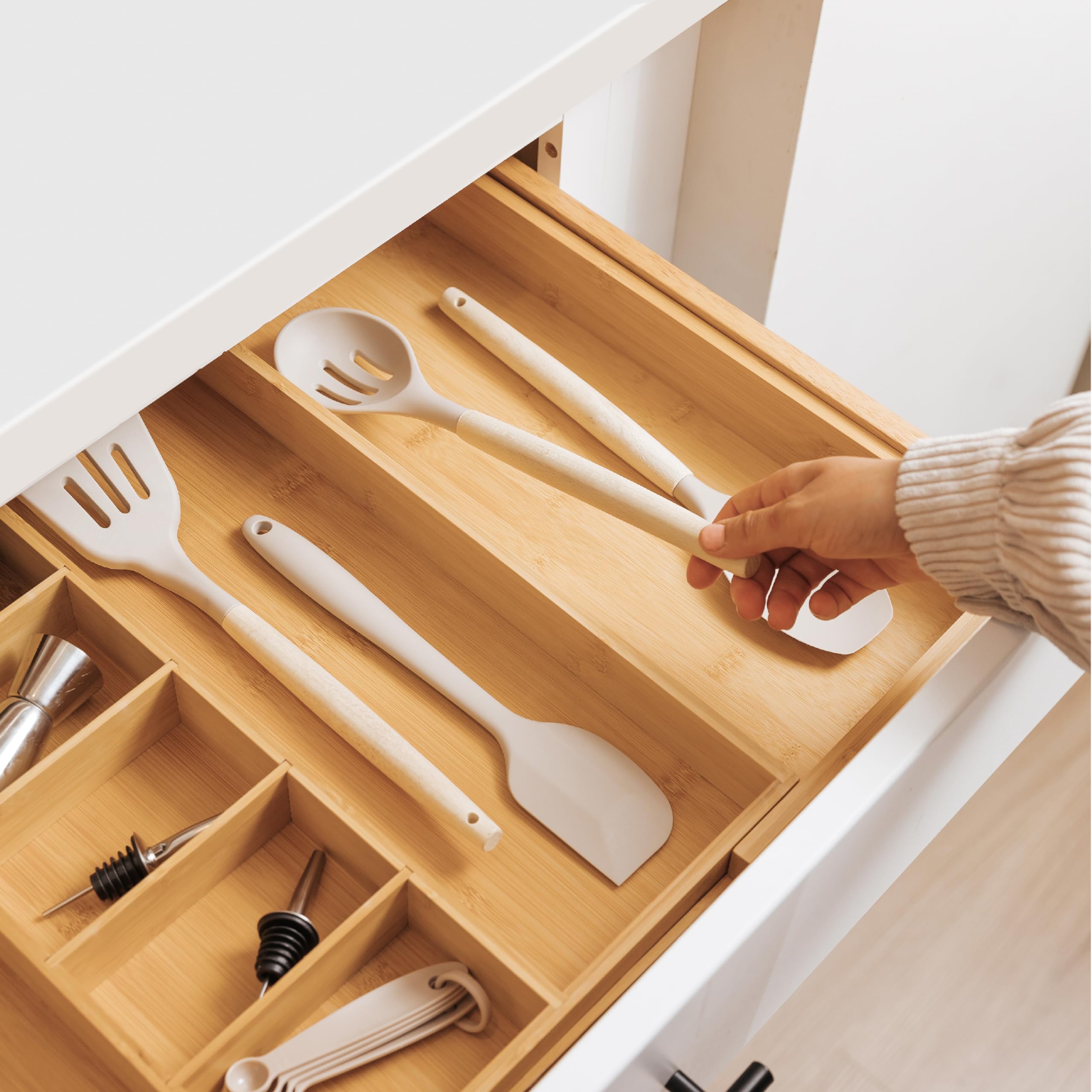 KitchenEdge rubber feet detail demonstrating anti-slip stability for drawers