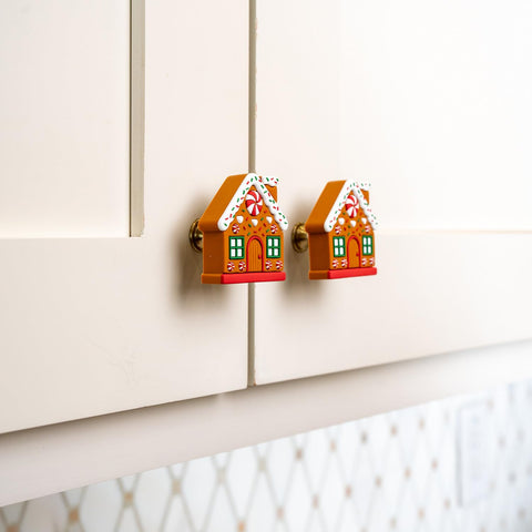 Knobēz gingerbread remove roll off action showing easy, residue-free removal