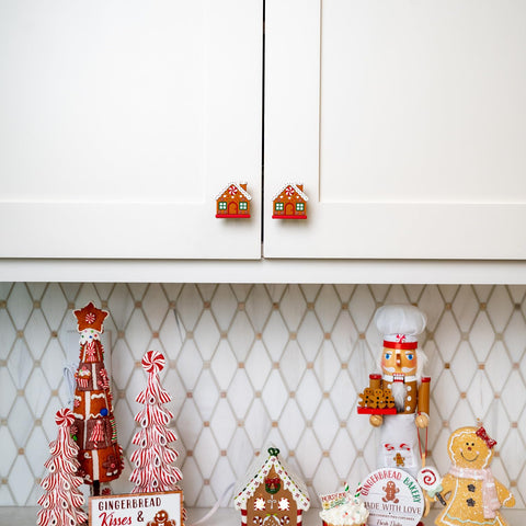 Knobēz gingerbread side profile illustrating low-profile fit and visual appeal