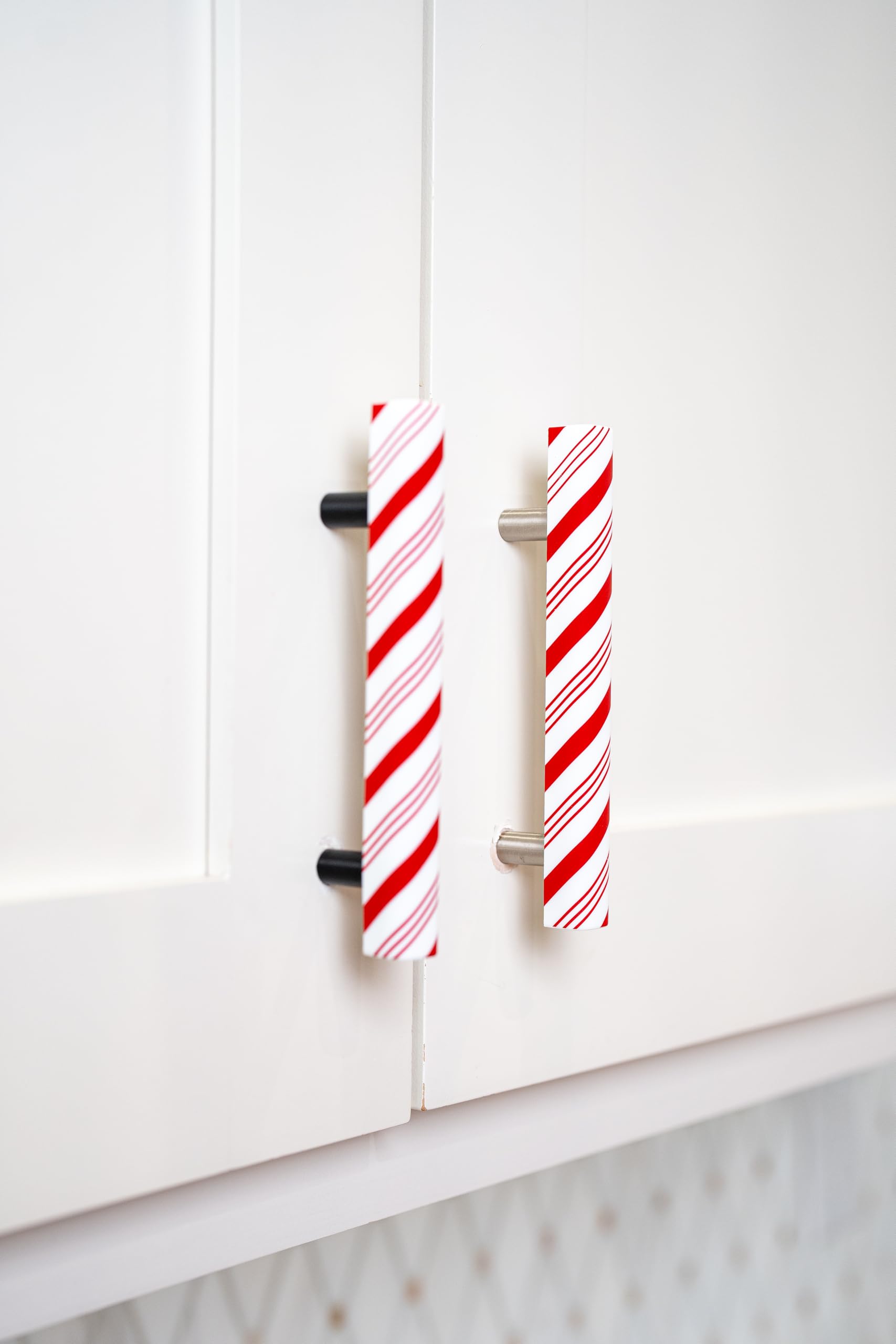 Knobēz peppermint in classroom cubby bringing colorful seasonal cheer
