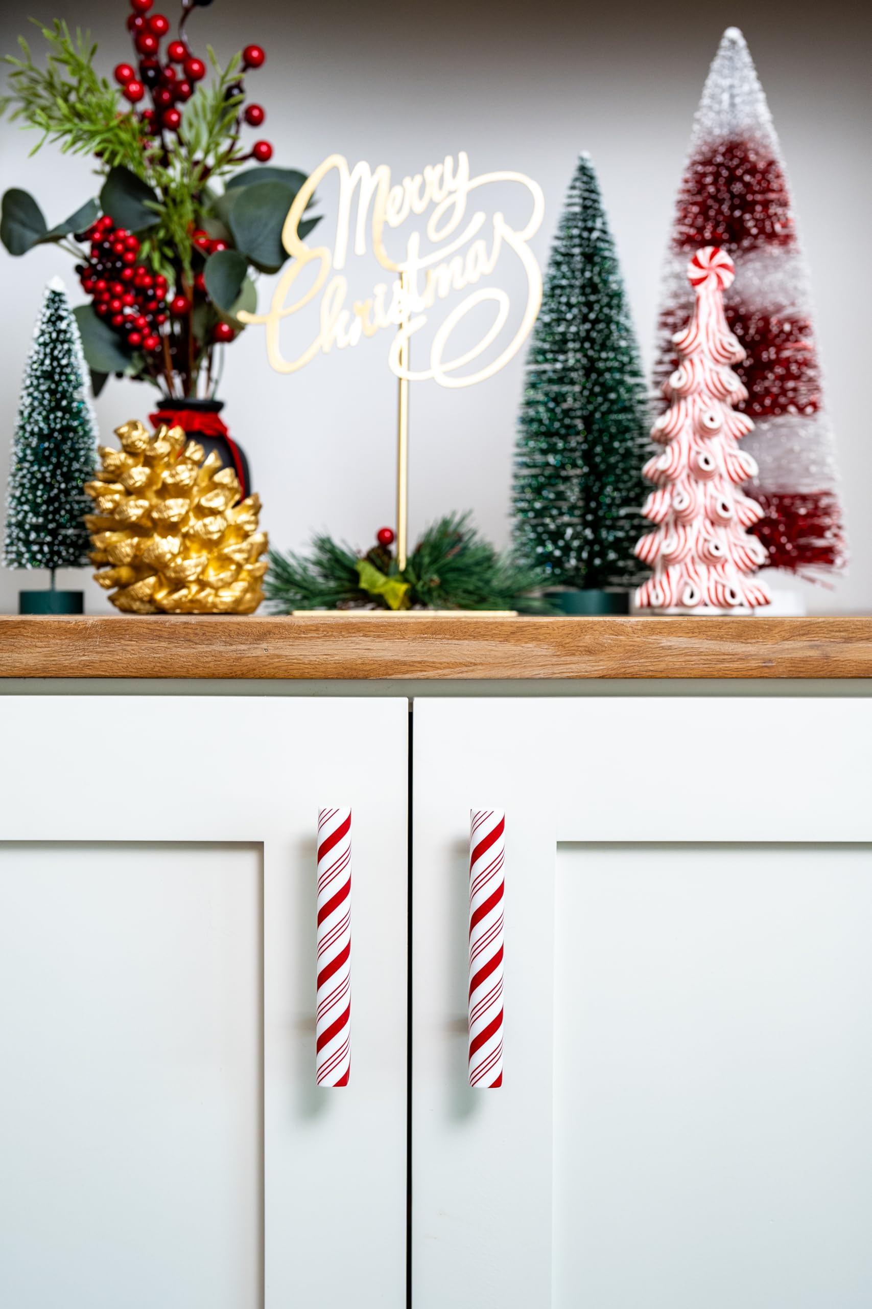 Knobēz peppermint installed in kitchen adding instant holiday decor appeal