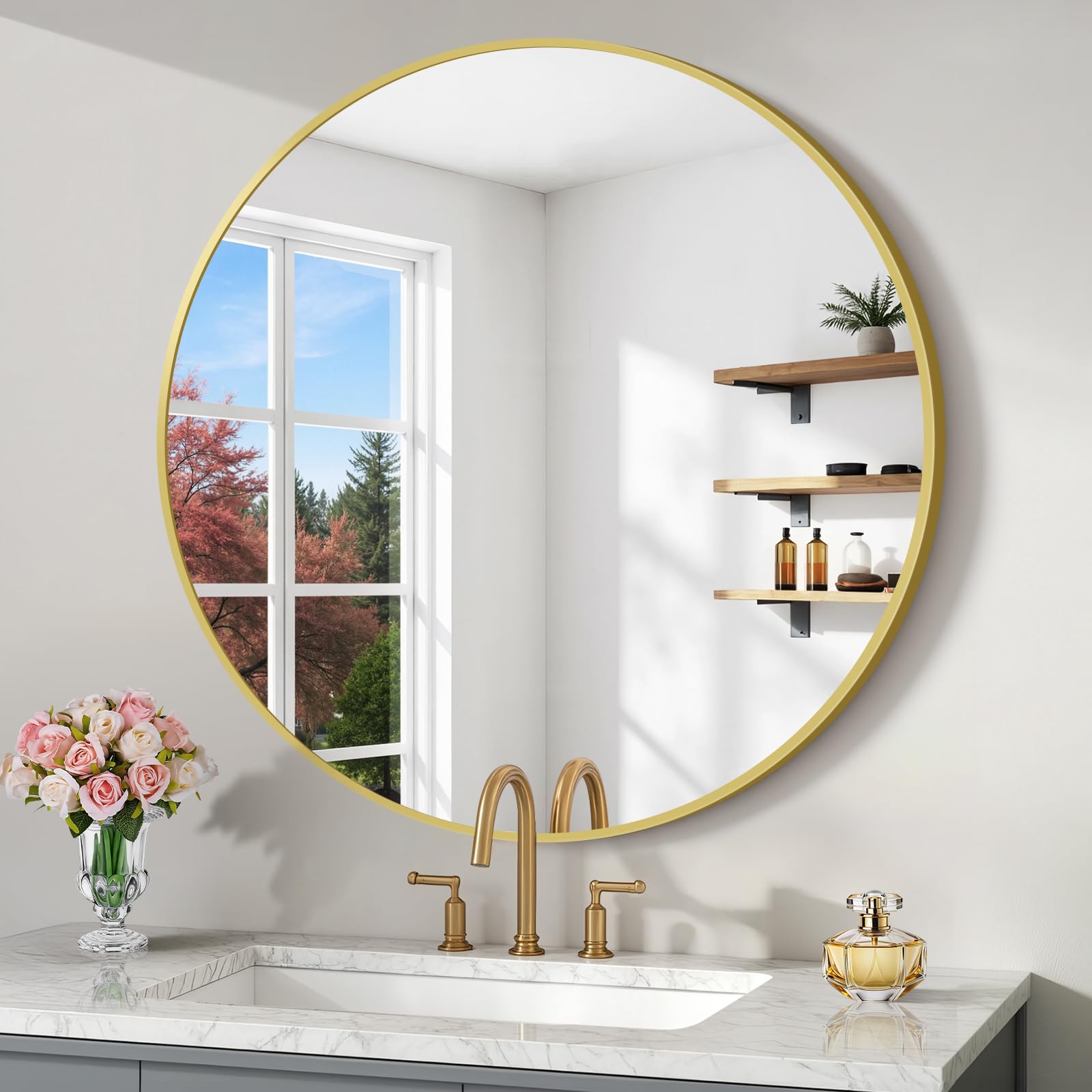 Koonmi gold circle mirror front view showing elegant round frame and clear reflection