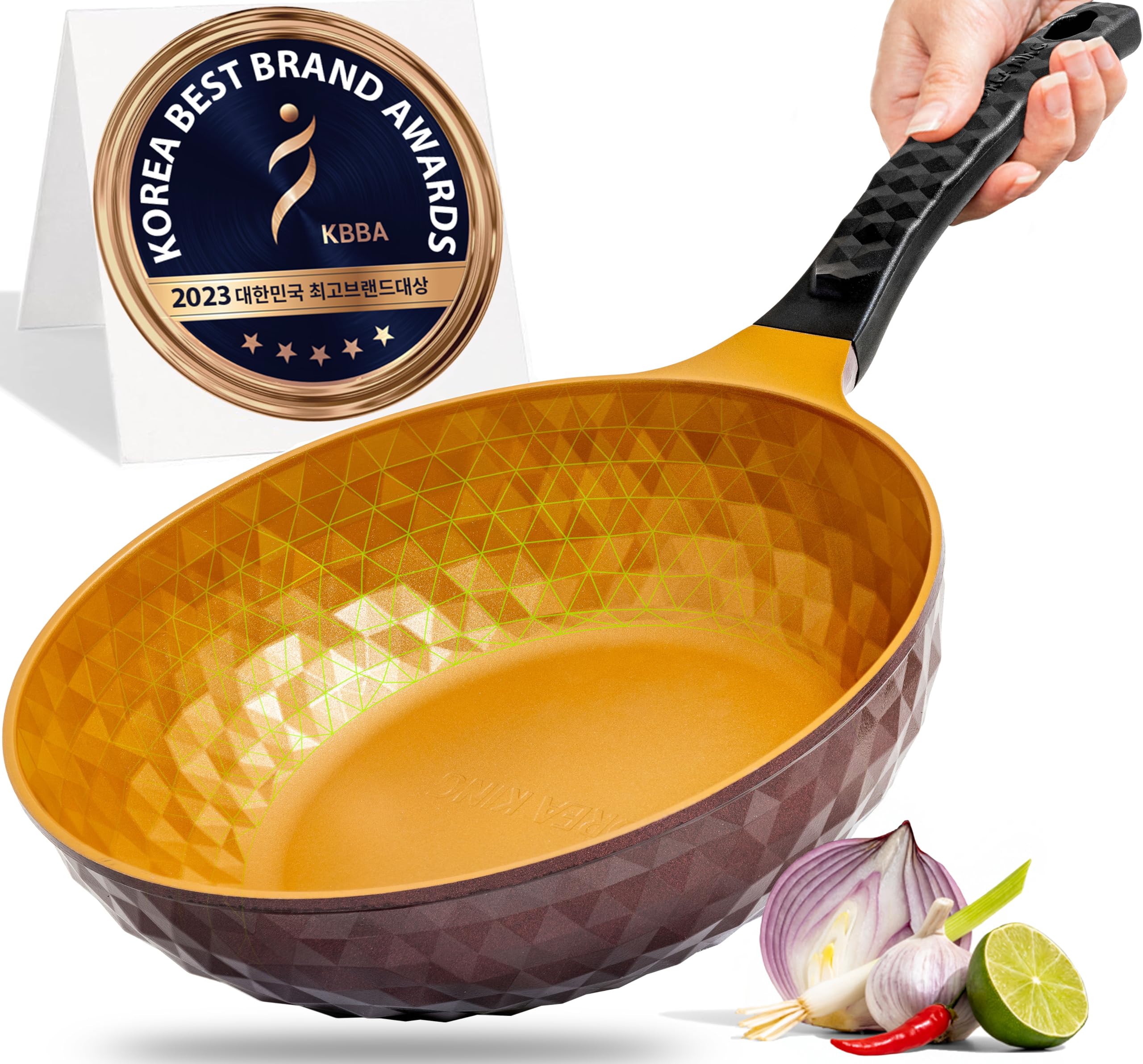 KOREA KING Diamond X front view showing wok shape and flat base, highlighting even heating