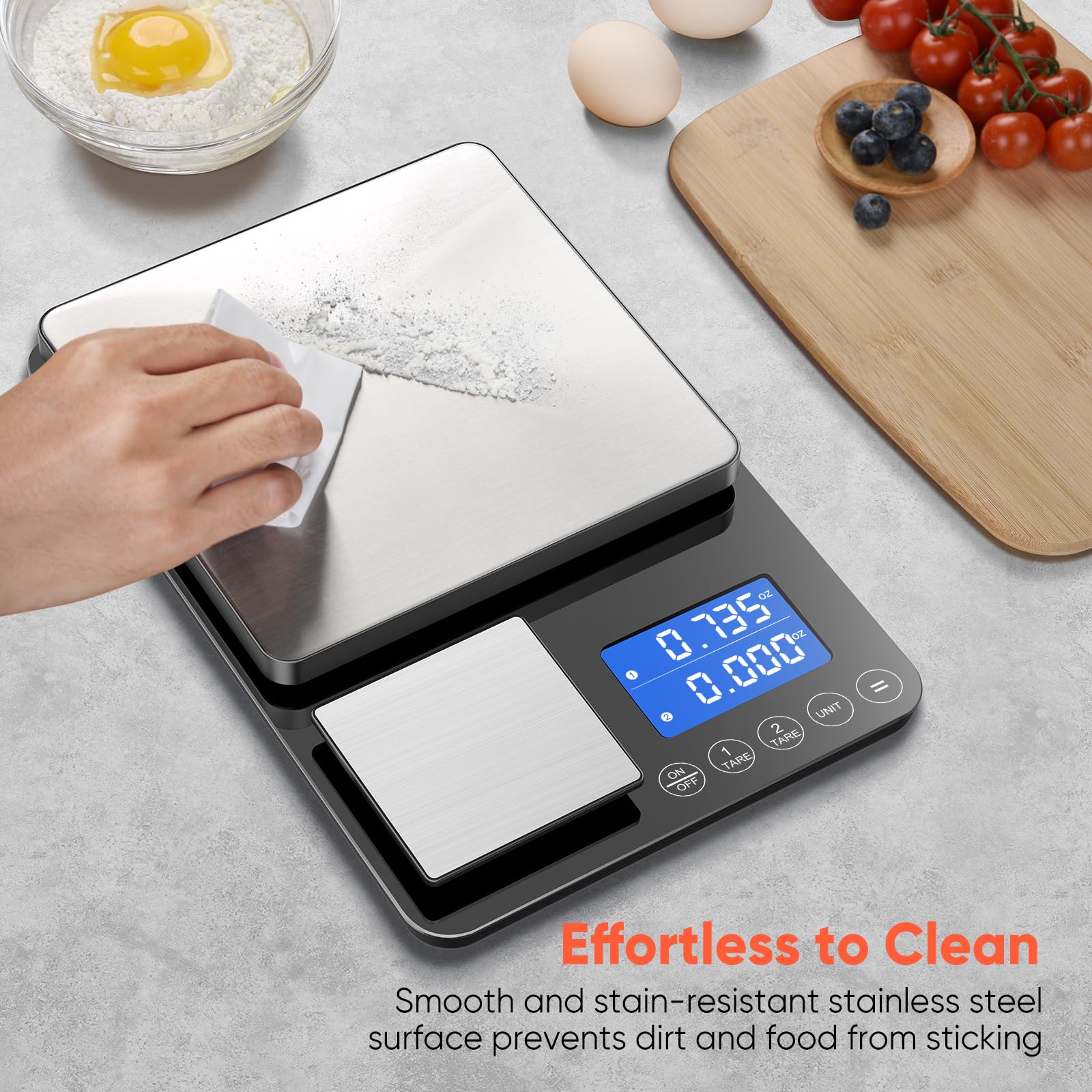 KUAIVO held in hand to show compact size and convenient storage benefit