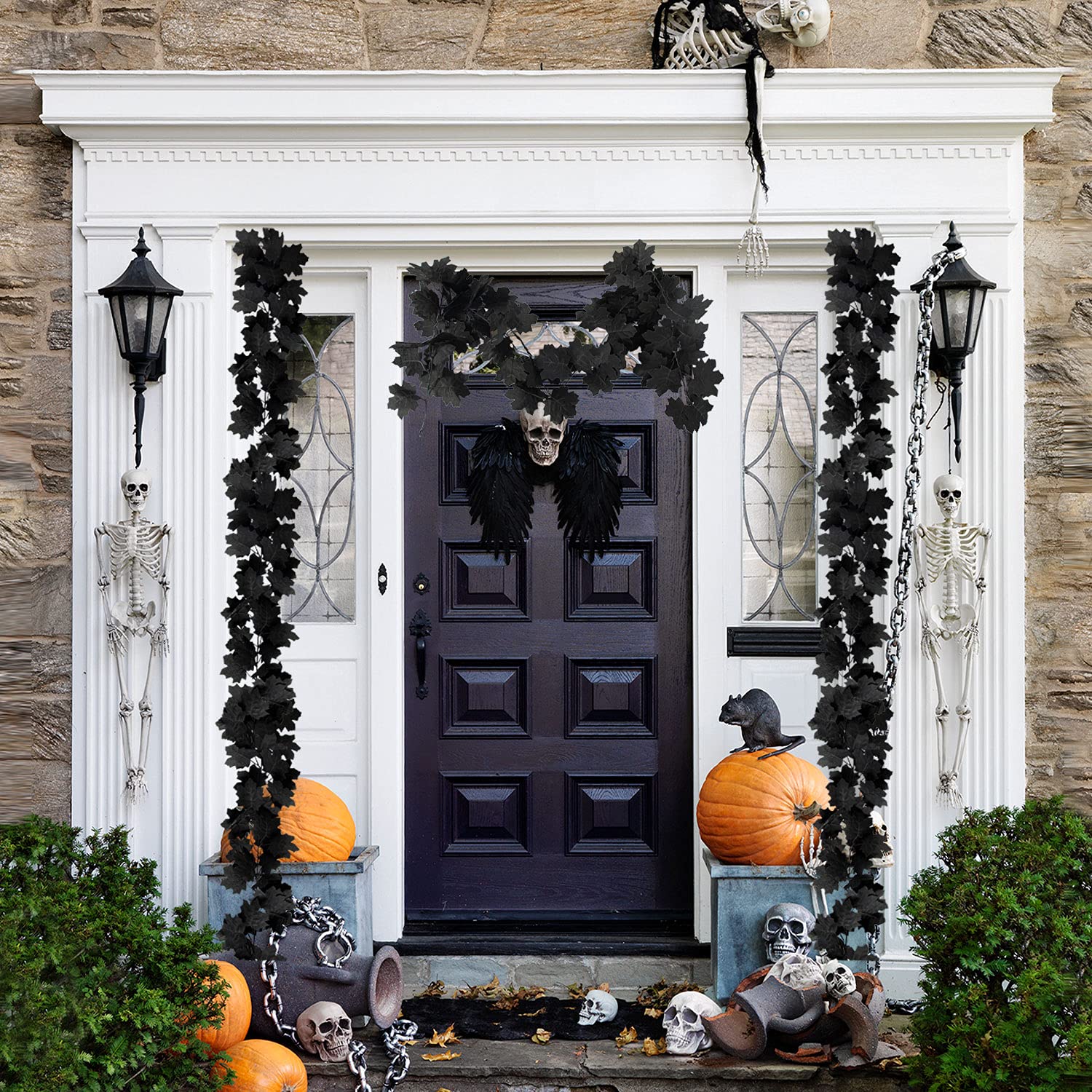 KVCSYAW folded garlands demonstrating compact storage and reuse convenience