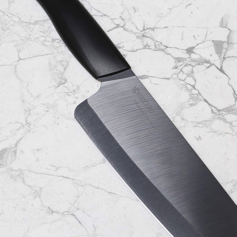 KYOCERA paring knife handle detail illustrating lightweight comfort and control