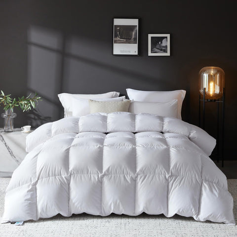 L LOVSOUL comforter front packaging showing king size and all-season benefit