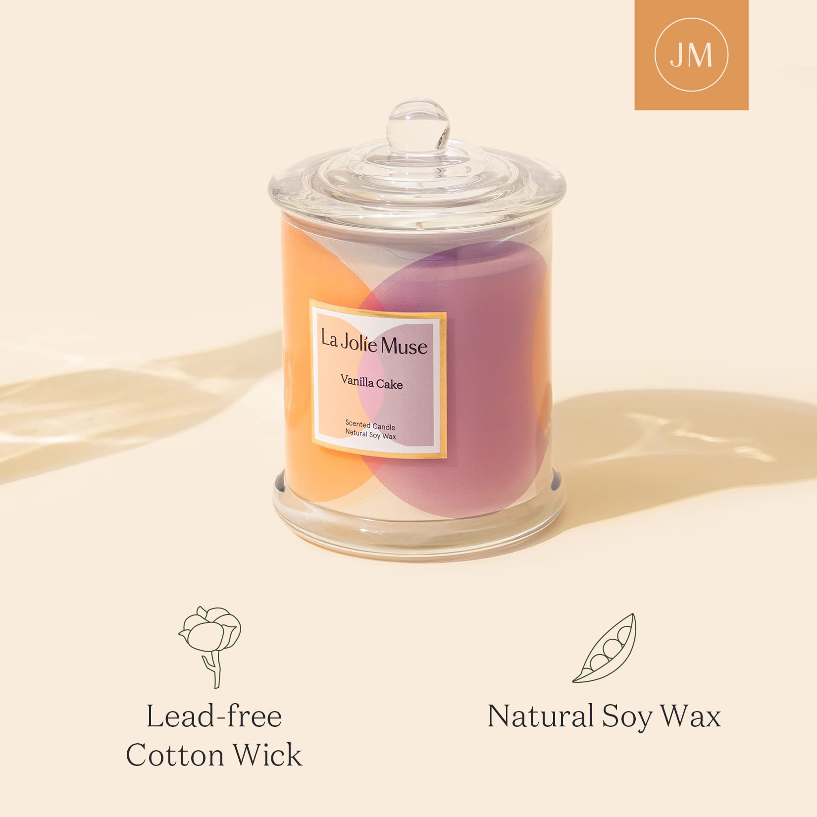LA JOLIE MUSE candle in living room creating cozy bakery-like atmosphere