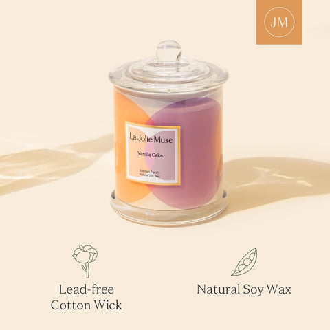 LA JOLIE MUSE candle in living room creating cozy bakery-like atmosphere