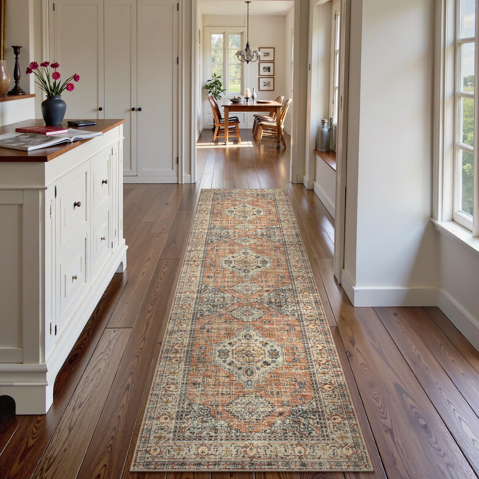 Lahome view of TPE non-slip backing, prevents slipping on hard floors