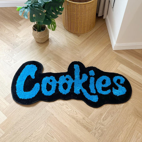LAKEA front view cookie rug blue shows playful shape and cozy design