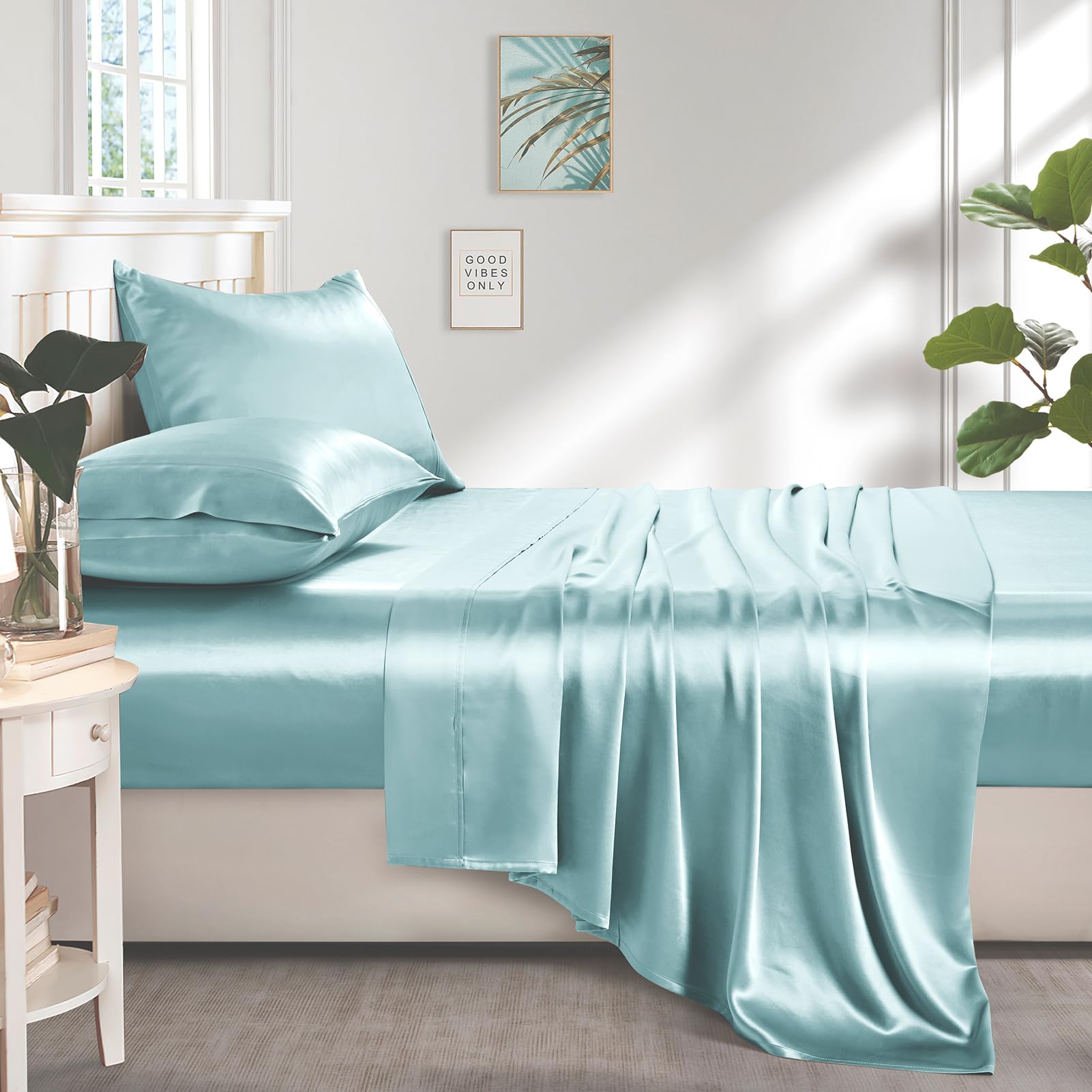 Lanest Housing full mattress with fitted sheet illustrating deep-pocket fit up to 14 inches