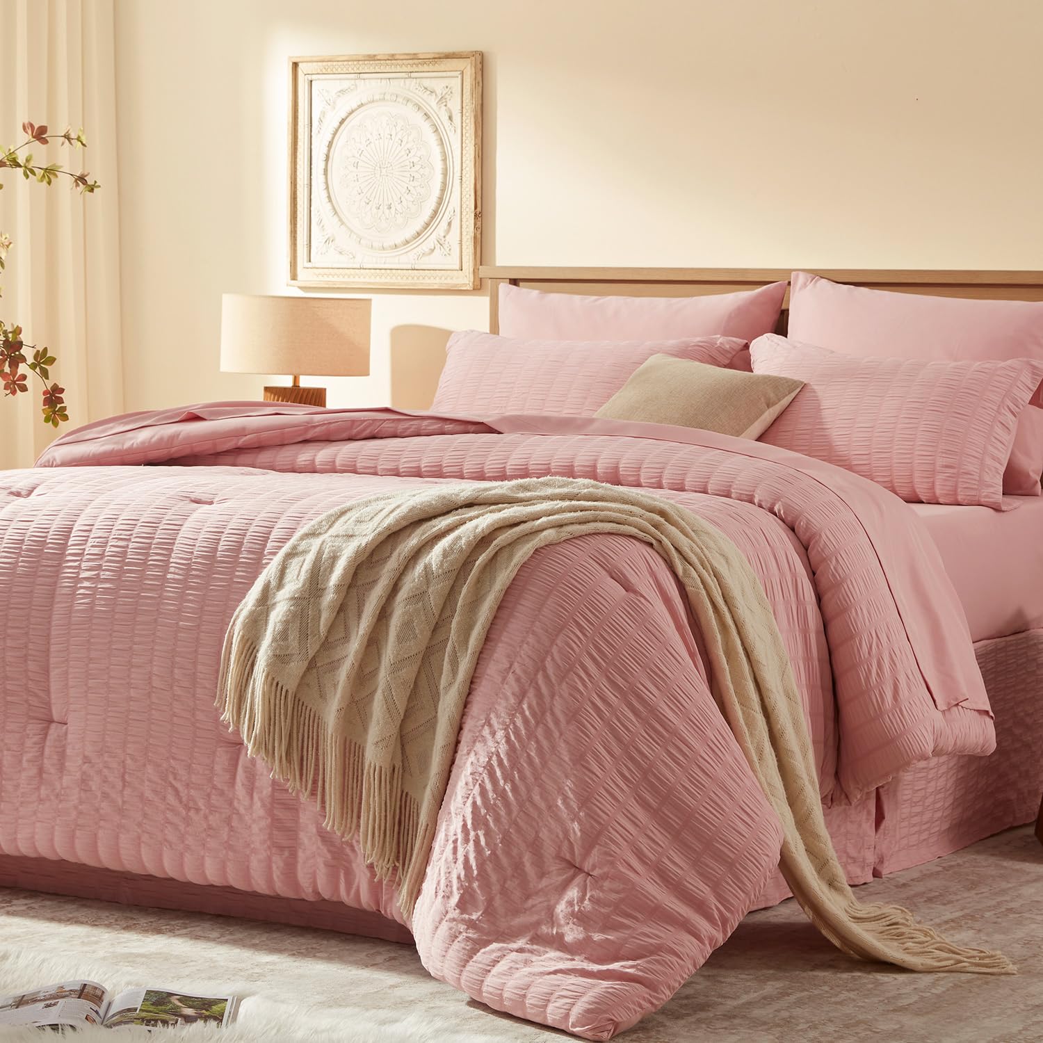 Laojin Balhen front view of complete seven-piece set showing coordinated pink seersucker finish and neat presentation