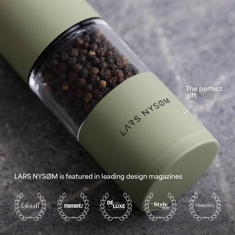 LARS NYSØM bottom cap detail demonstrating tidy crumble protection and cleanliness