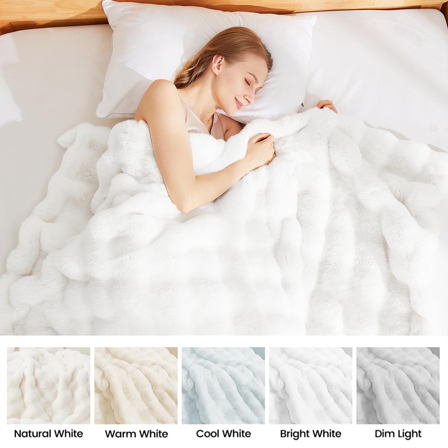 Latepis lifestyle scene with reader wrapped in blanket for relaxation