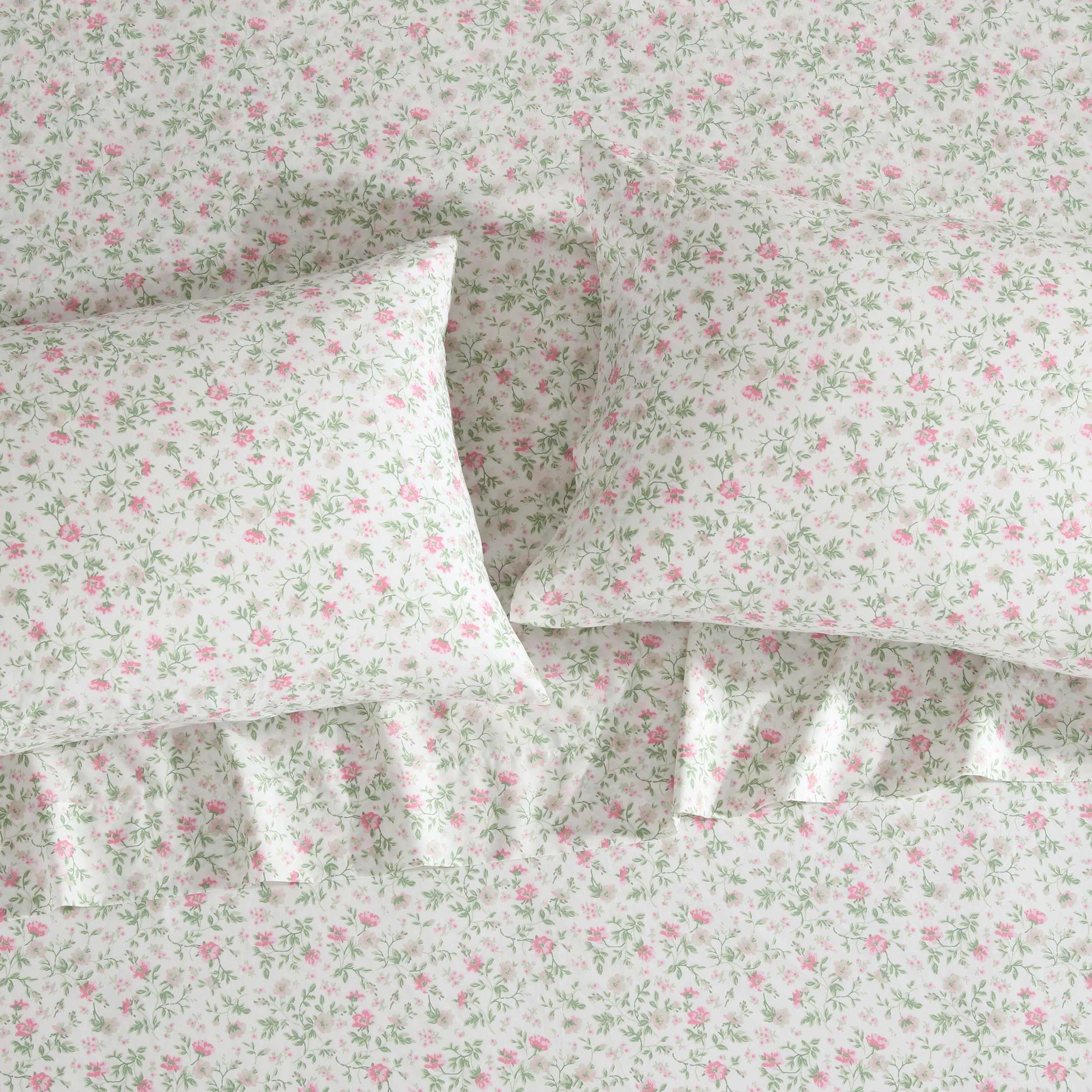 Laura Ashley close-up of percale texture illustrating breathable, crisp cotton comfort