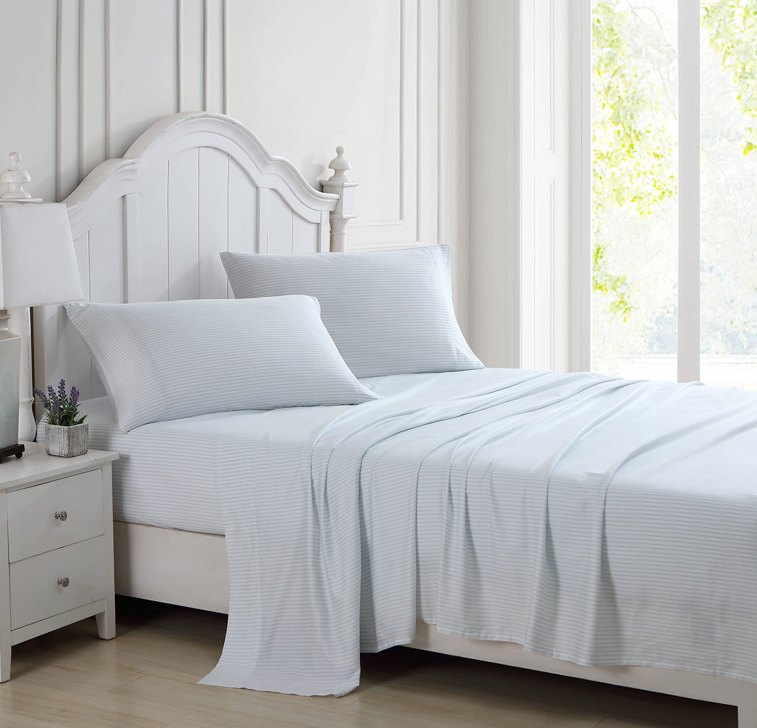 Laura Ashley fitted sheet deep-pocket closeup demonstrating secure mattress fit