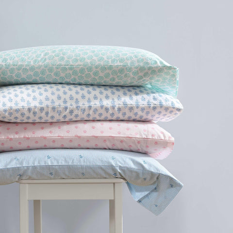 Laura Ashley size and scale mattress demo showing deep pocket fit on tall mattress