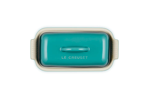 Le Creuset close-up of lid glaze highlighting durable finish and scratch resistance