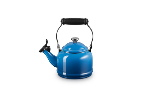 Le Creuset spout and single‑tone whistle close up for safe boiling alert