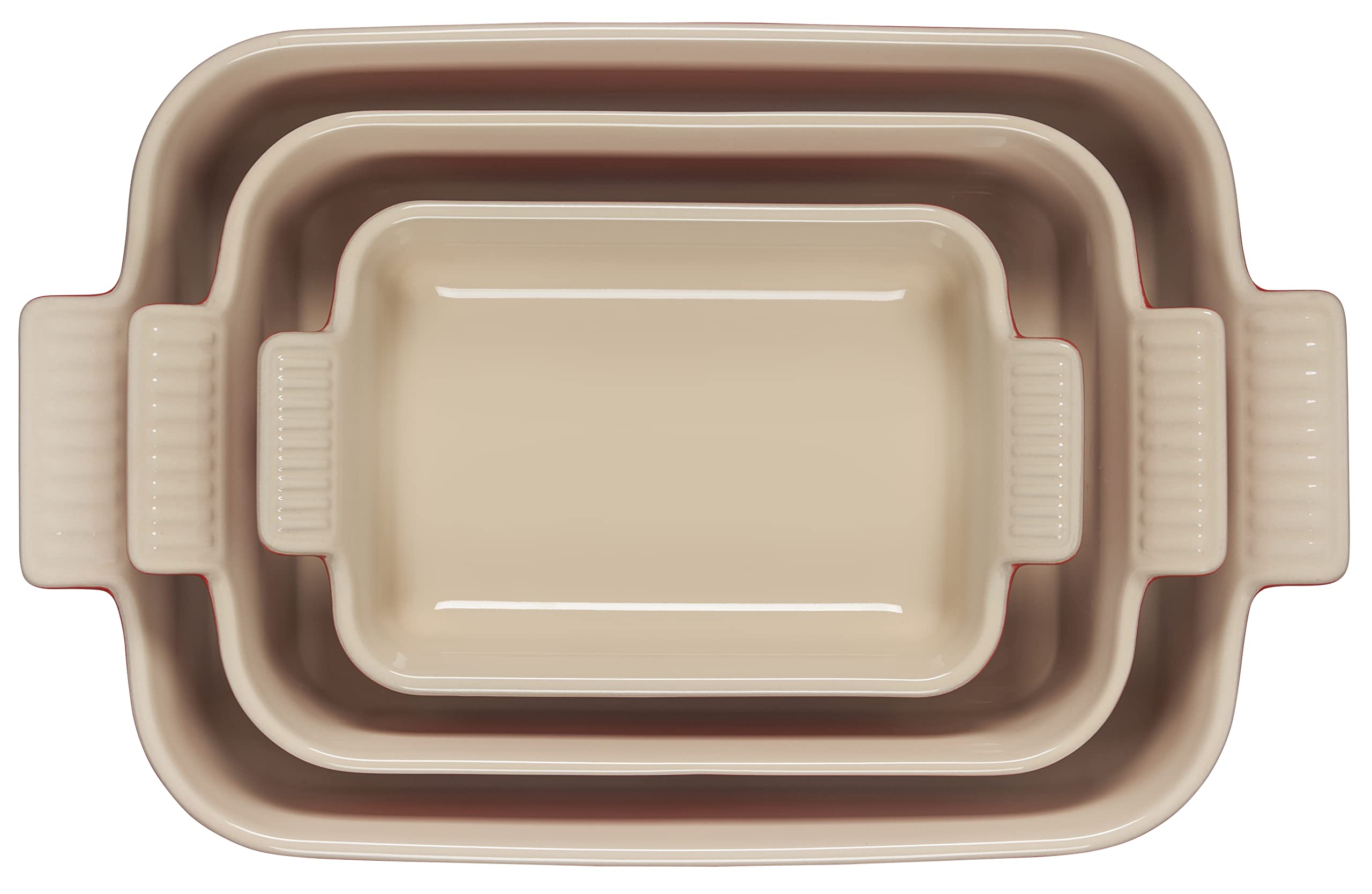 Le Creuset dishes in oven with casserole showing even browning and heat distribution