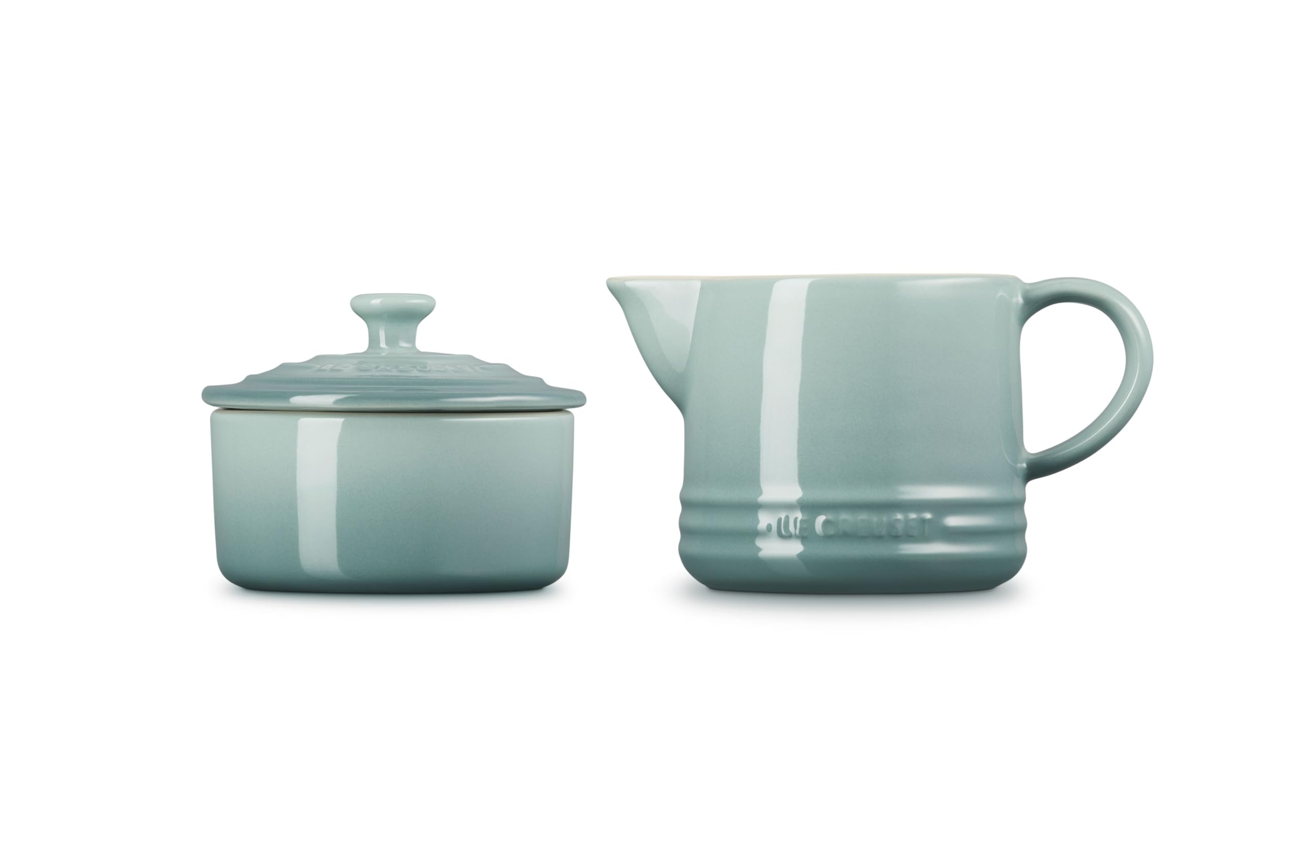 Le Creuset sugar bowl with lid top view showing secure storage and tidy presentation