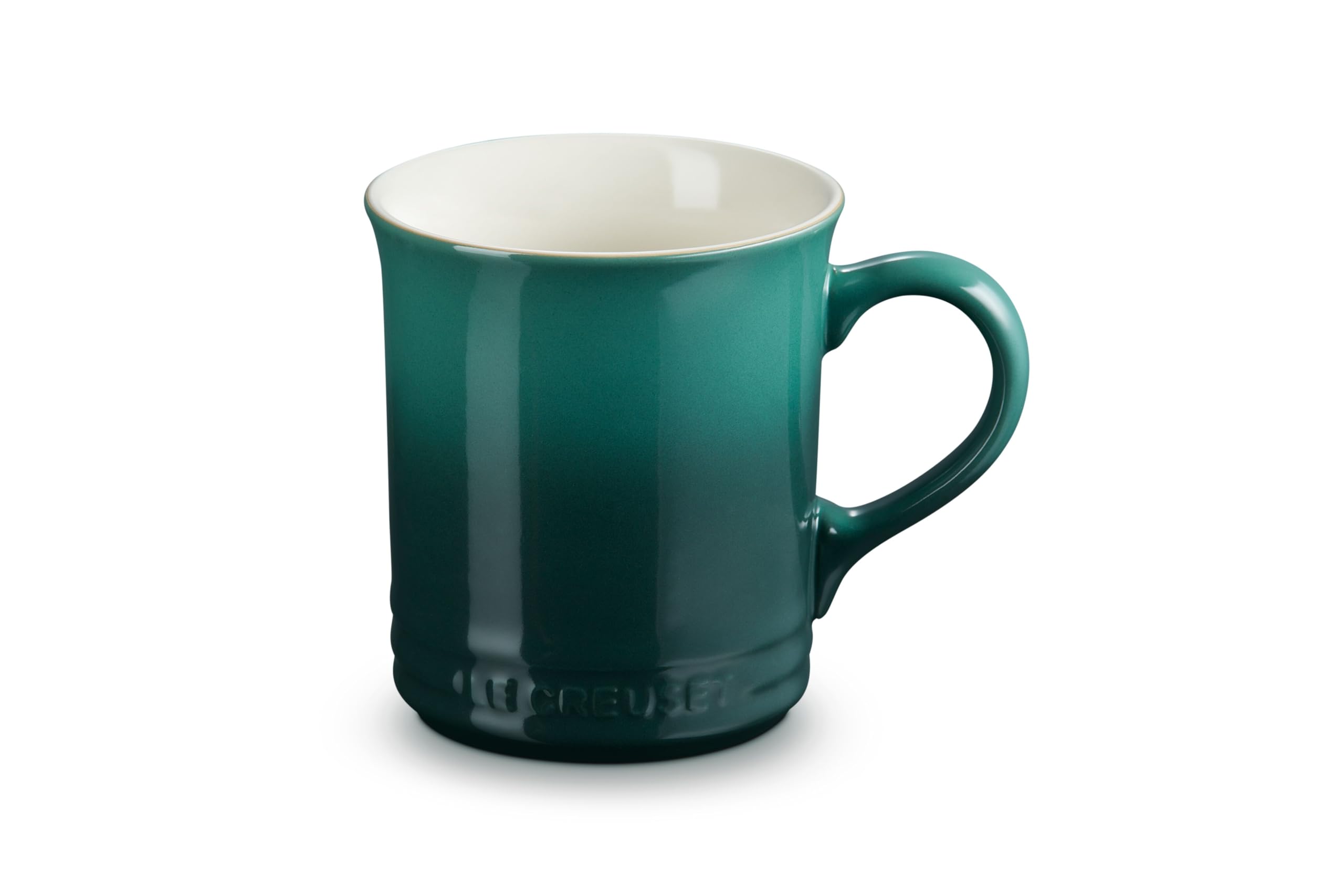 Le Creuset close-up of mug handle demonstrating comfortable grip and secure hold benefit