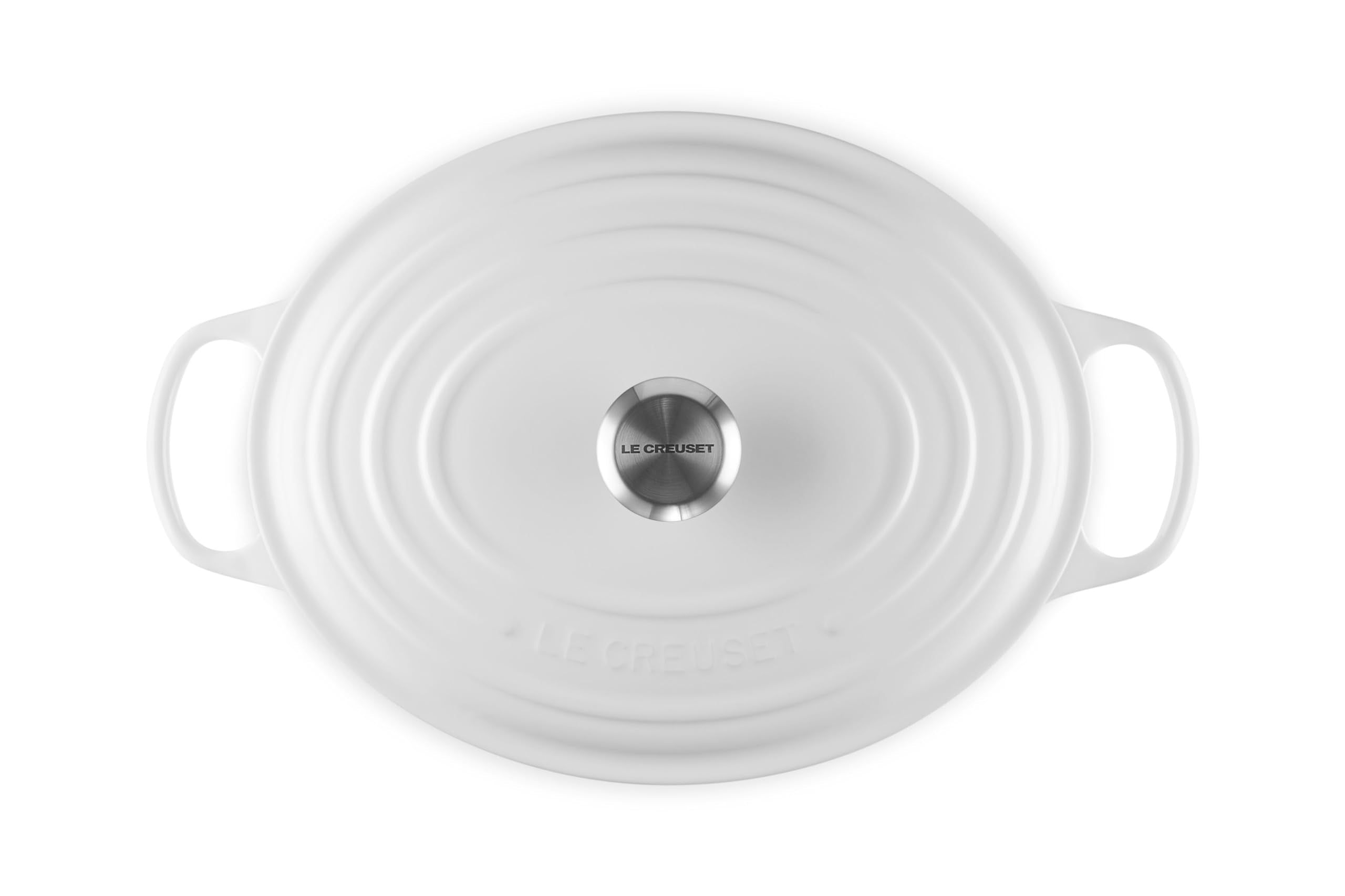 Le Creuset closeup of lid and knob showing secure steam circulation benefit