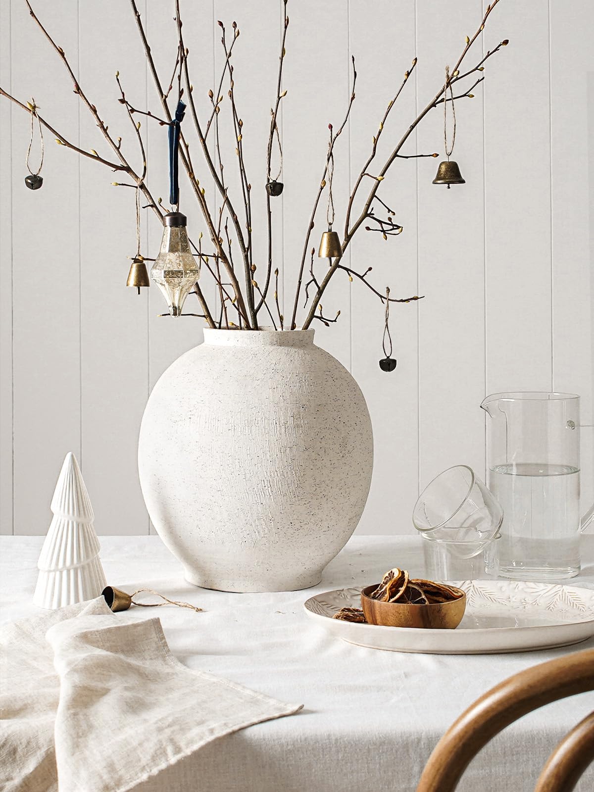 LE TAUCI GARDEN vase with flowers demonstrating styling and instant focal point