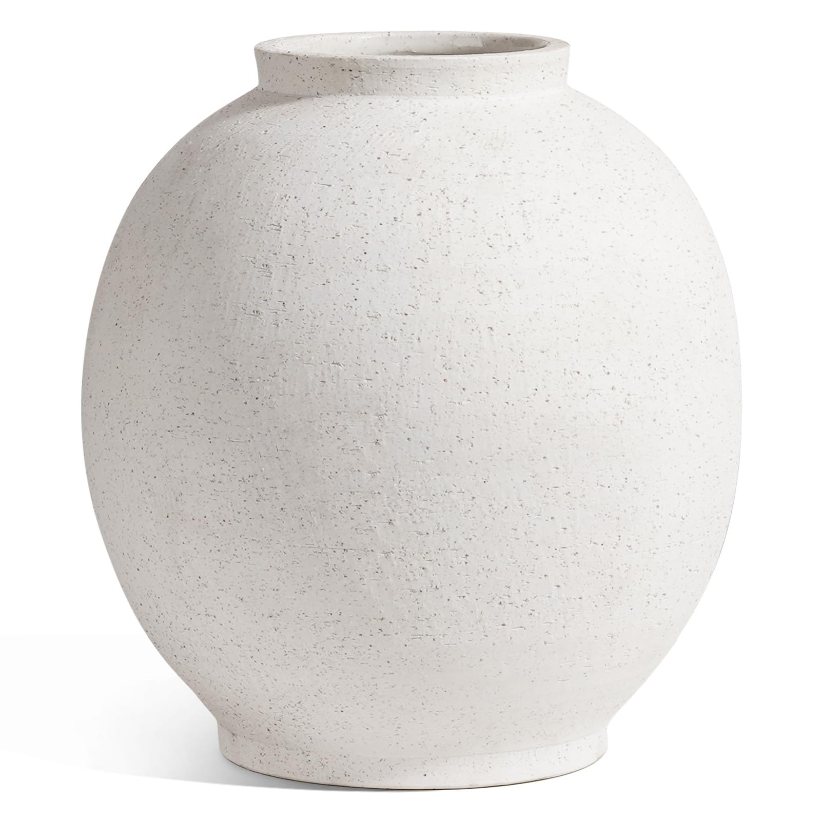 LE TAUCI GARDEN vase in entryway showing floor placement for welcoming decor