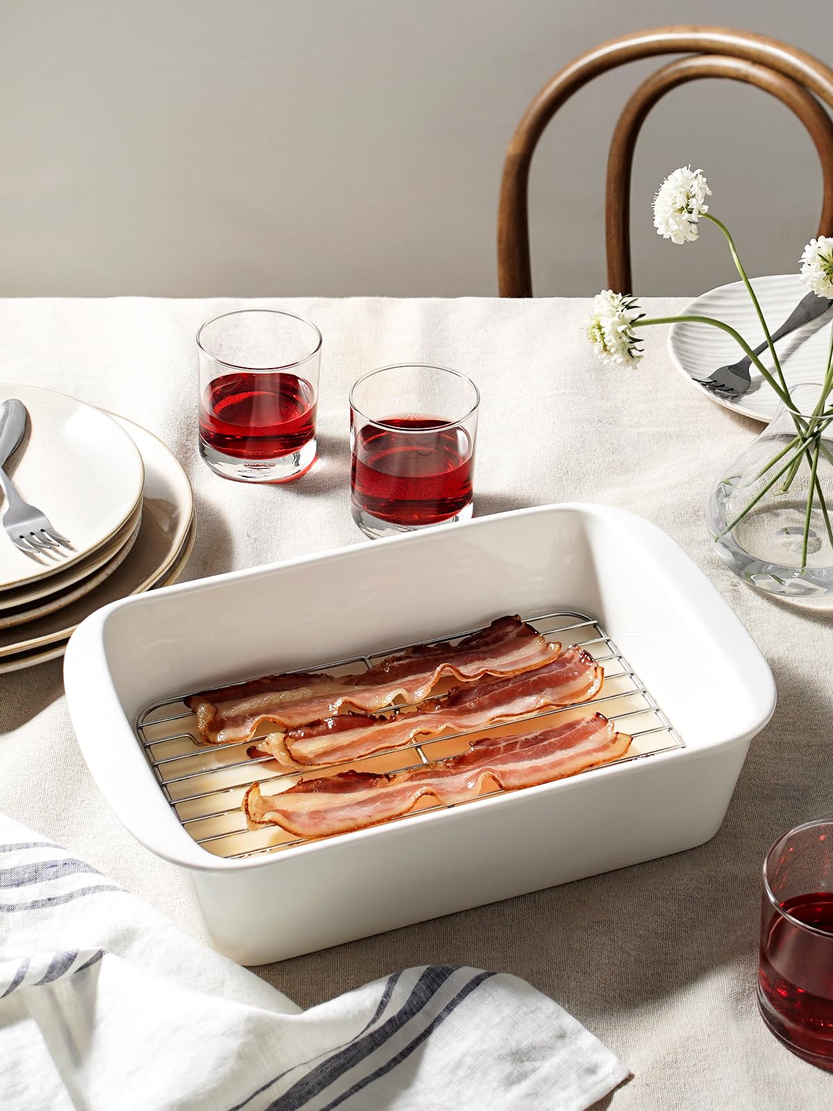 LE TAUCI nested dishes stacked to save cabinet space, convenient storage benefit