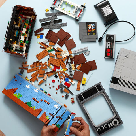 LEGO TV scrolling screen side view with crank showing interactive fun